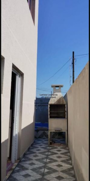 Sobrado com piscina a 3 quadras do mar
